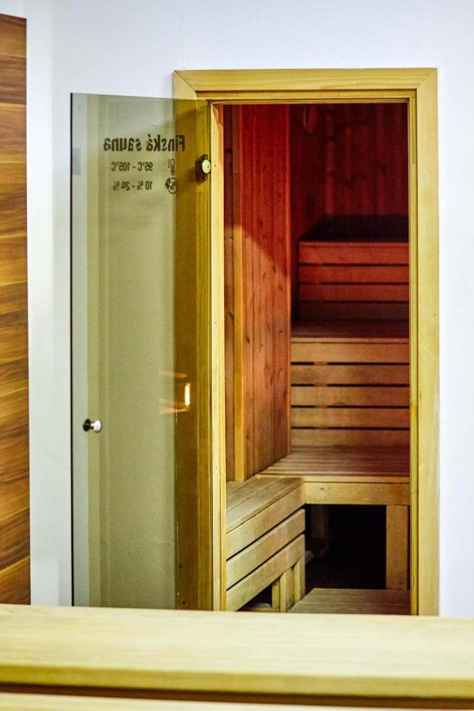 Apartmany Fit Gym Havirov Exterior photo